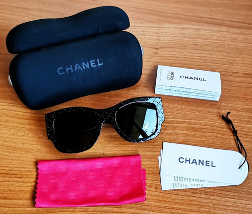 Chanel square sunglasses black - chanel,