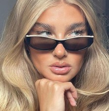 Occhiali da sole ovali